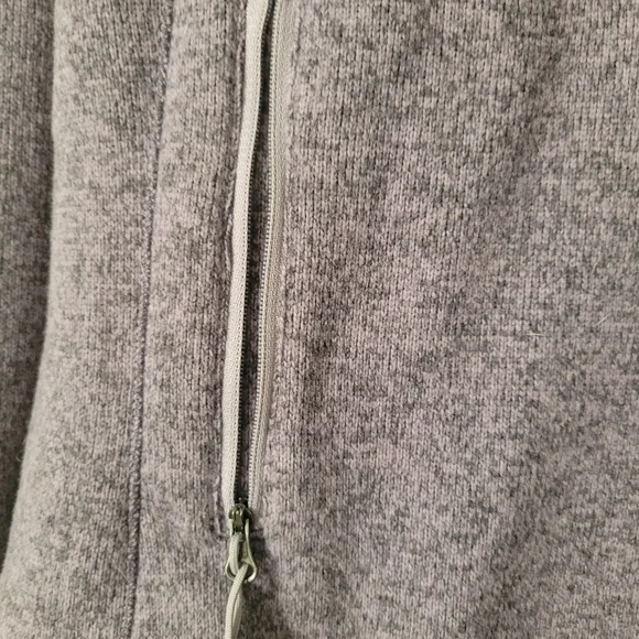 Women Size Medium The North Face 1/2 Zip Pullover Fleece Sweater Color Purple - Picture 3 of 9